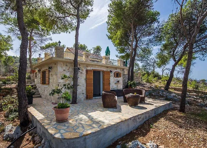 House Vesna Kupinova