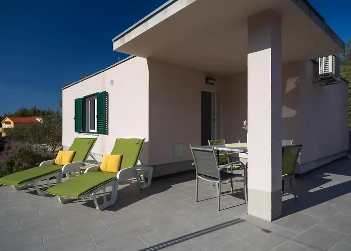 Olive Eden Holiday Home