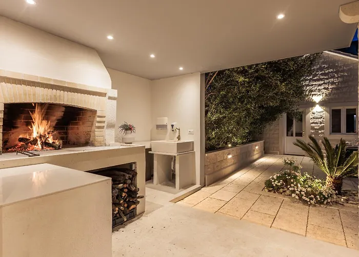 Villa Tm With Private Heated Pool, Poolhouse & Private Garage