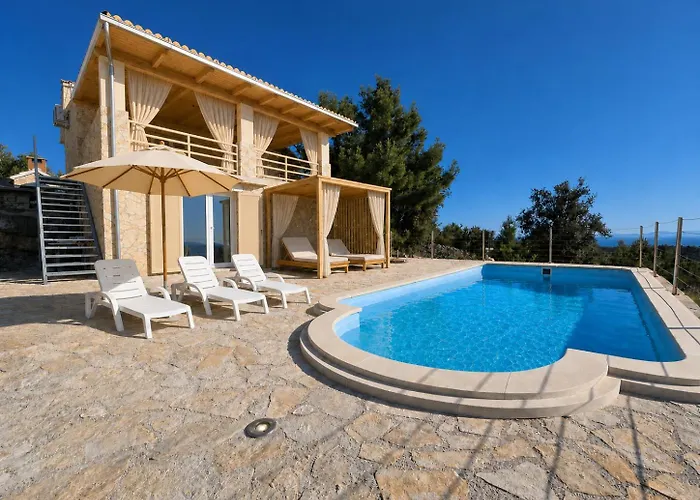 Villa Aura