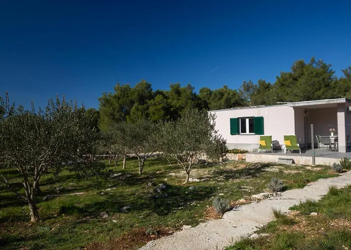 Olive Eden Holiday Home